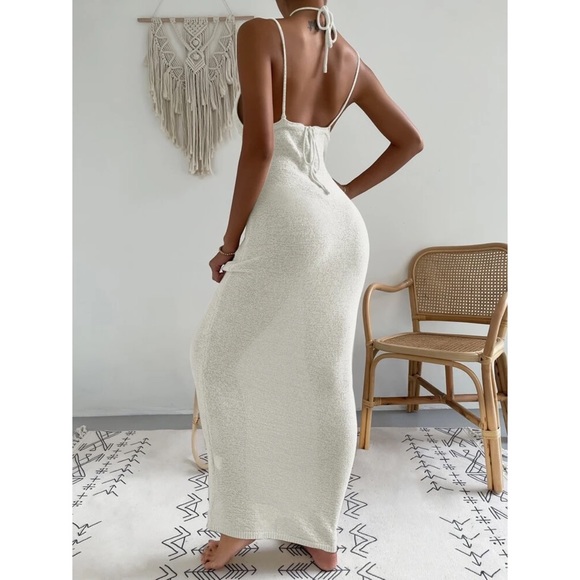 Plain Cut-Out Cover Up - Picture 4 of 5